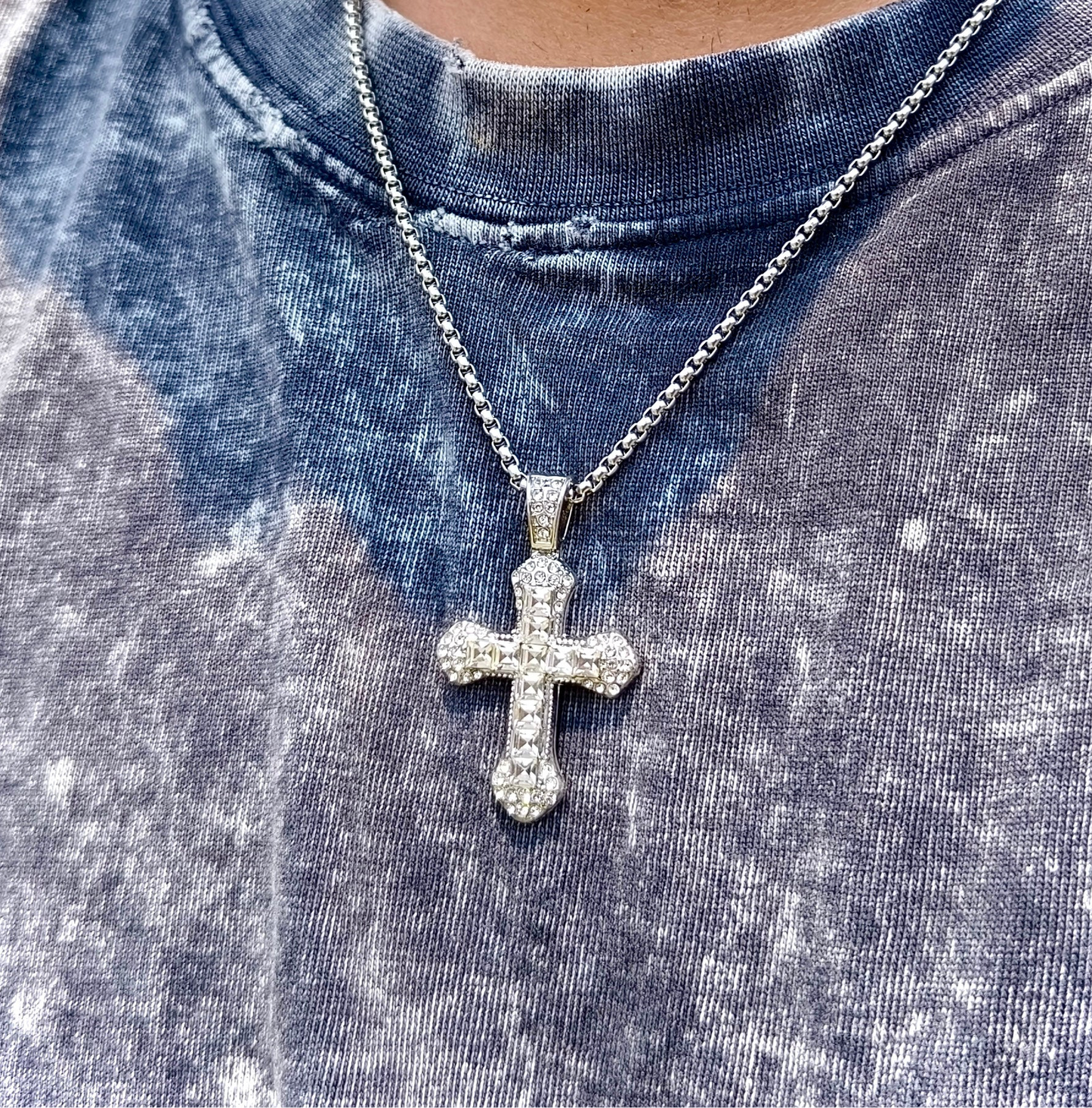 ICED OUT CROSS NECKLACE