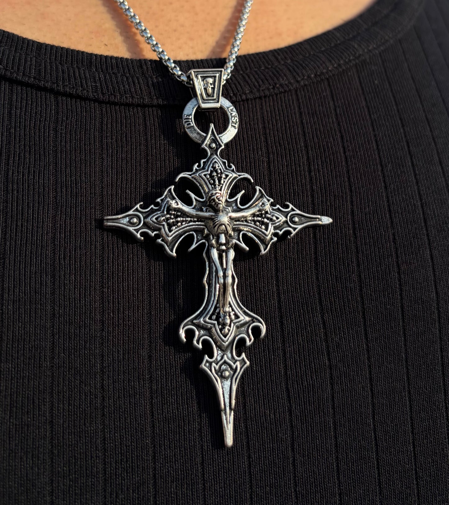 THE VENGEANCE CROSS