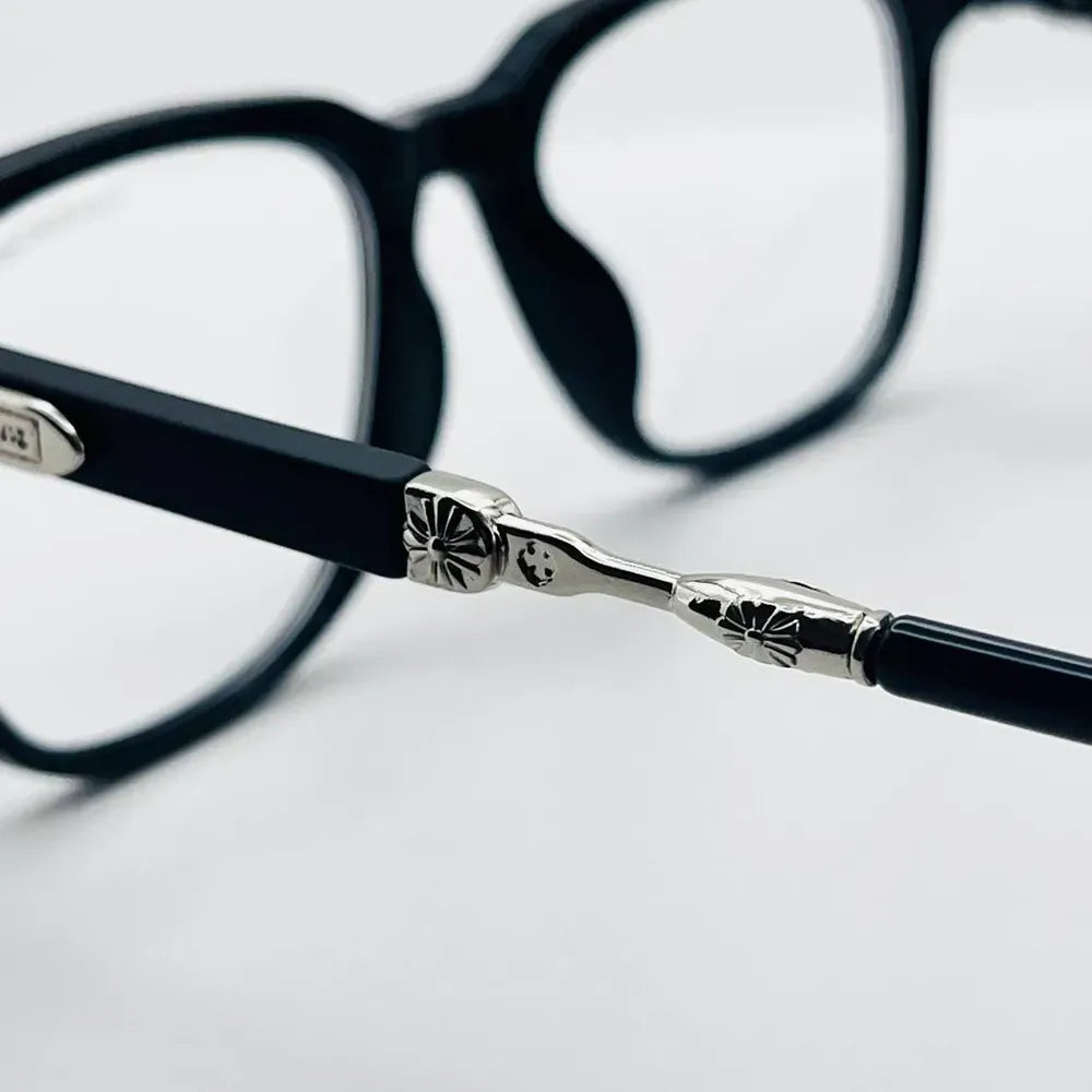 Ch Dagger Glasses