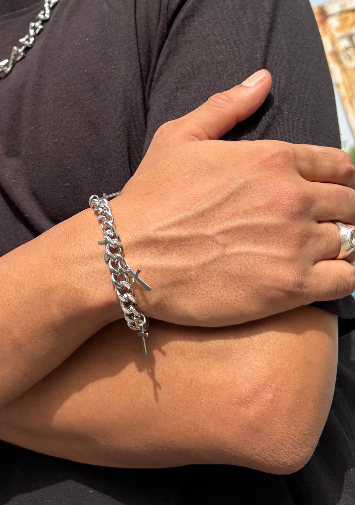 DANGLING FAITH BRACELET