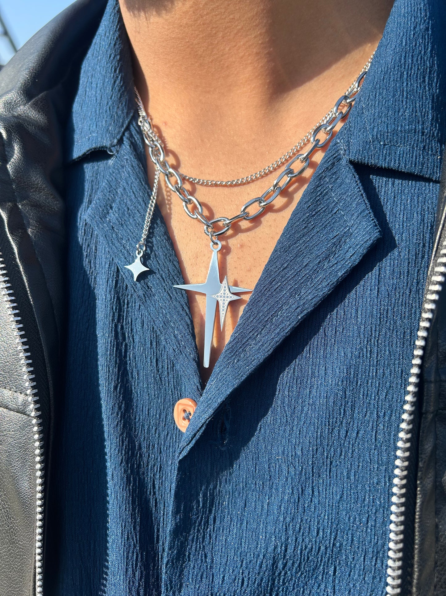 THE COMET NECKLACE