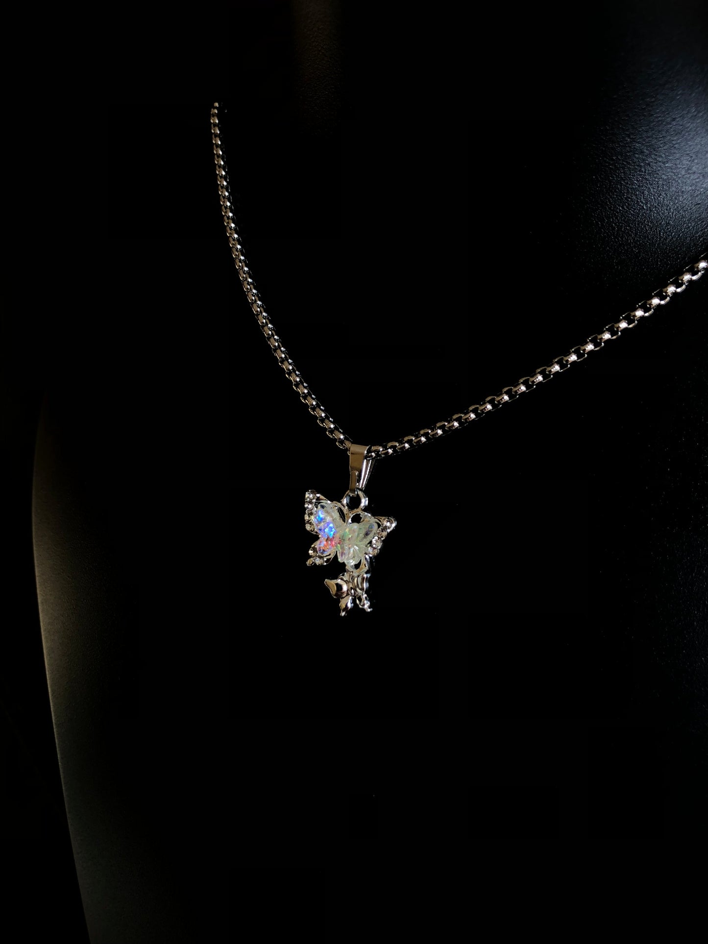 Nexa Wing Necklace