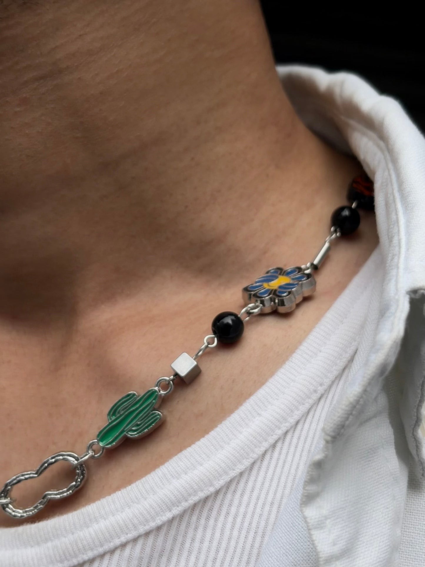 GLOBLOOM NECKLACE