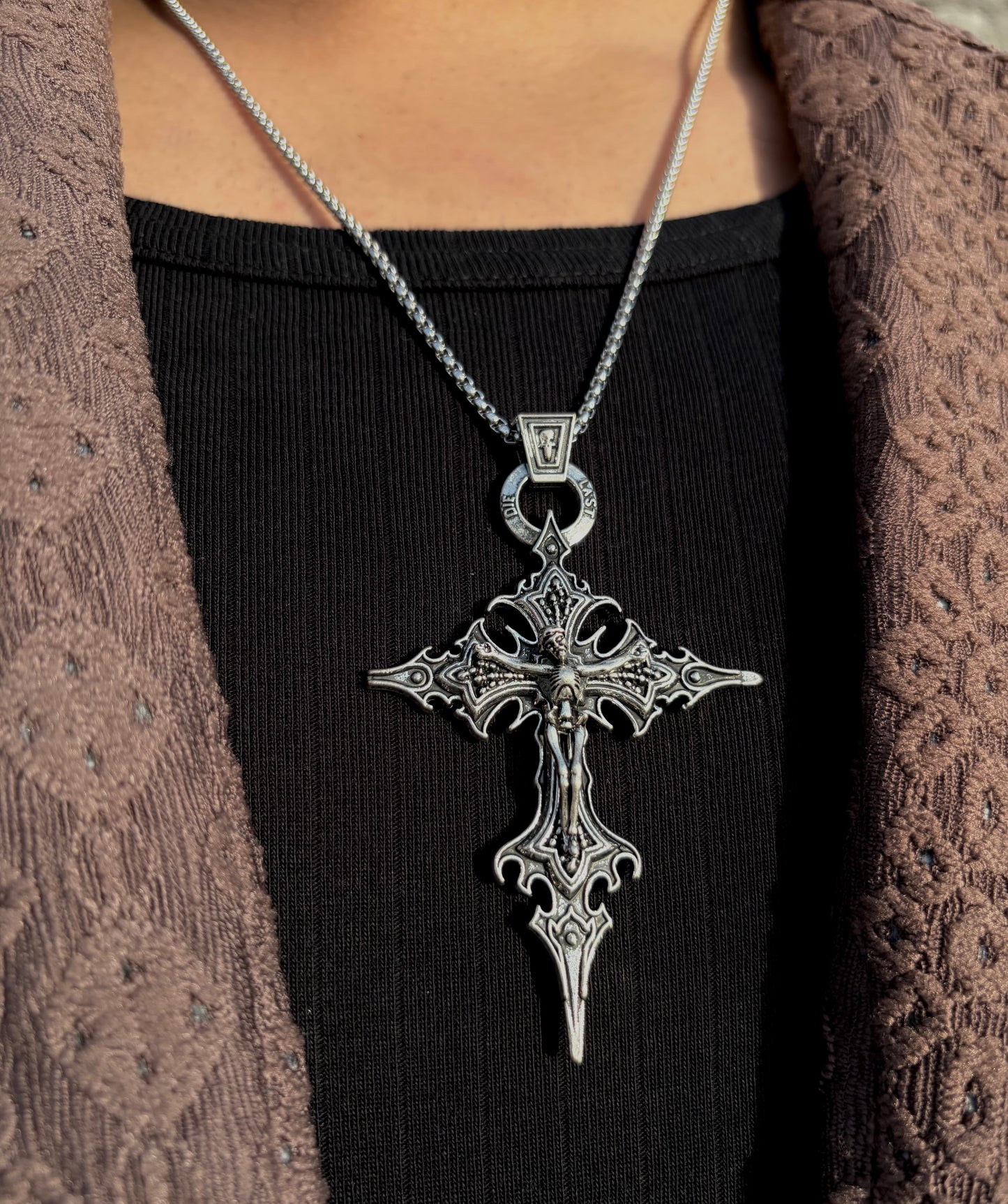 THE VENGEANCE CROSS
