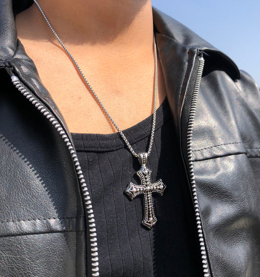 Nior Cross Necklace