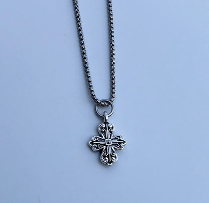 CREST CROSS necklace