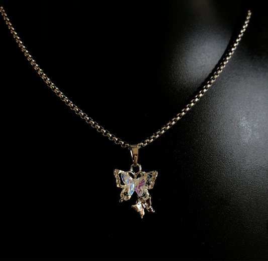 Nexa Wing Necklace