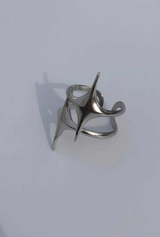 TWINFLARE RING
