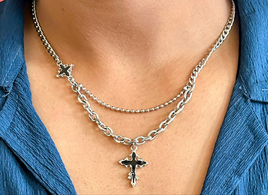 NIGHTREIGN NECKLACE