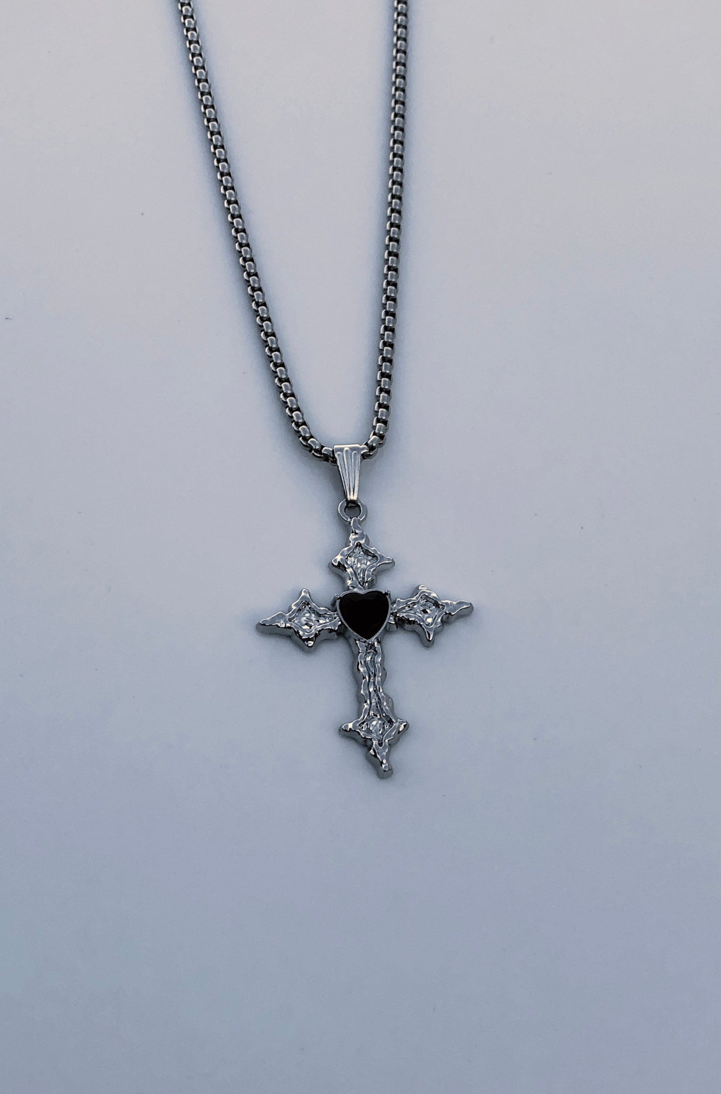 THE MIDNIGHT CROSS