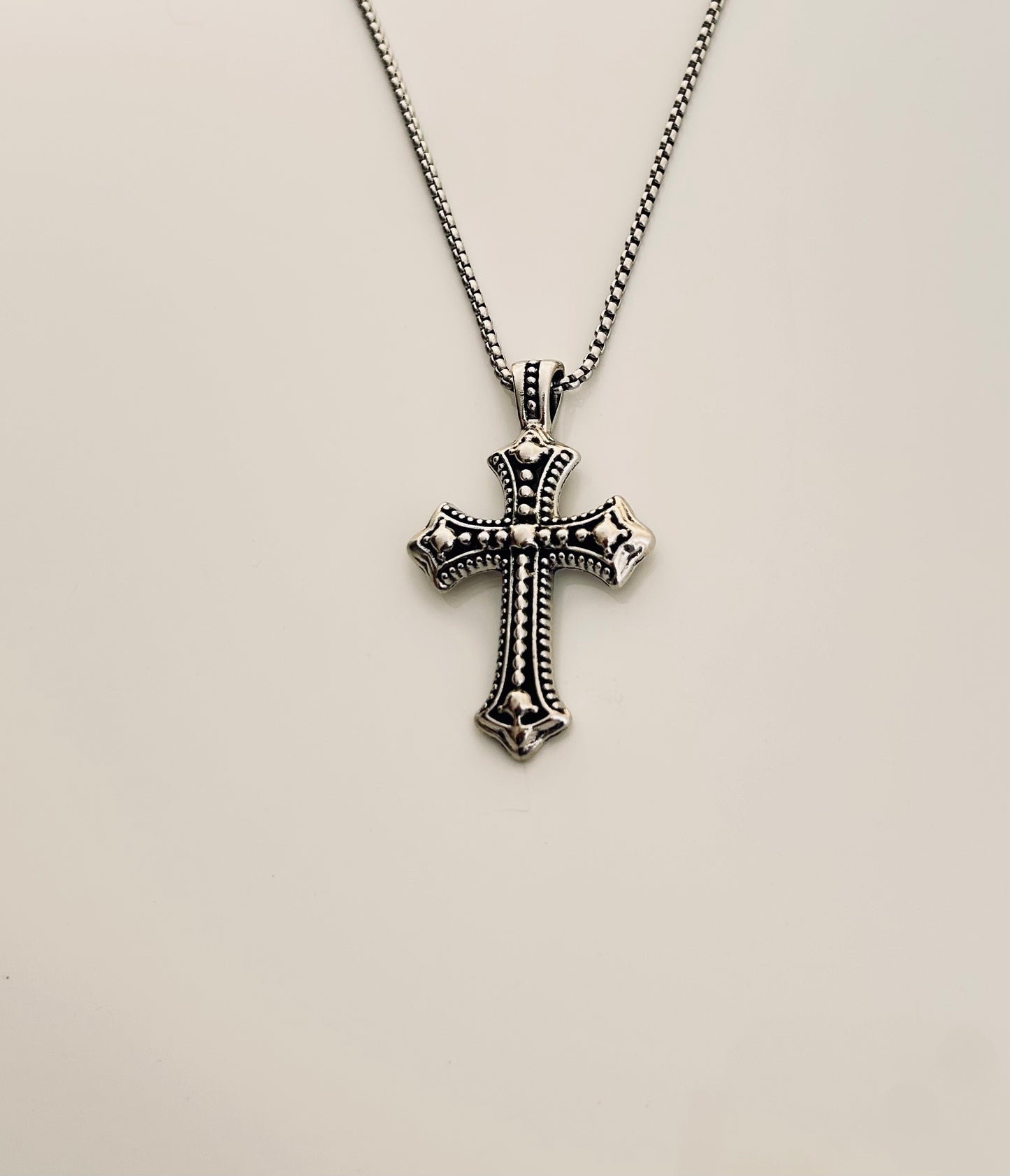 Nior Cross Necklace