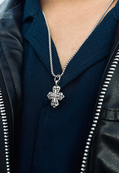 CREST CROSS necklace
