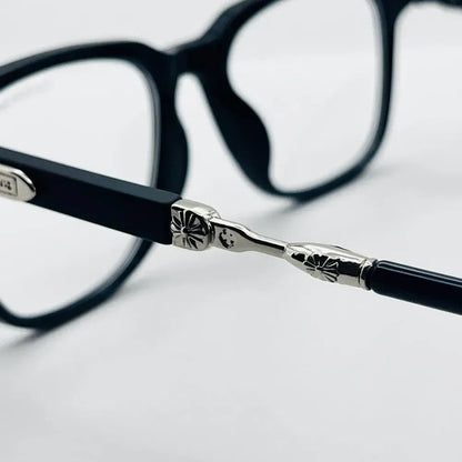 Ch Dagger Glasses Pre-book (EDD 15-25 days)