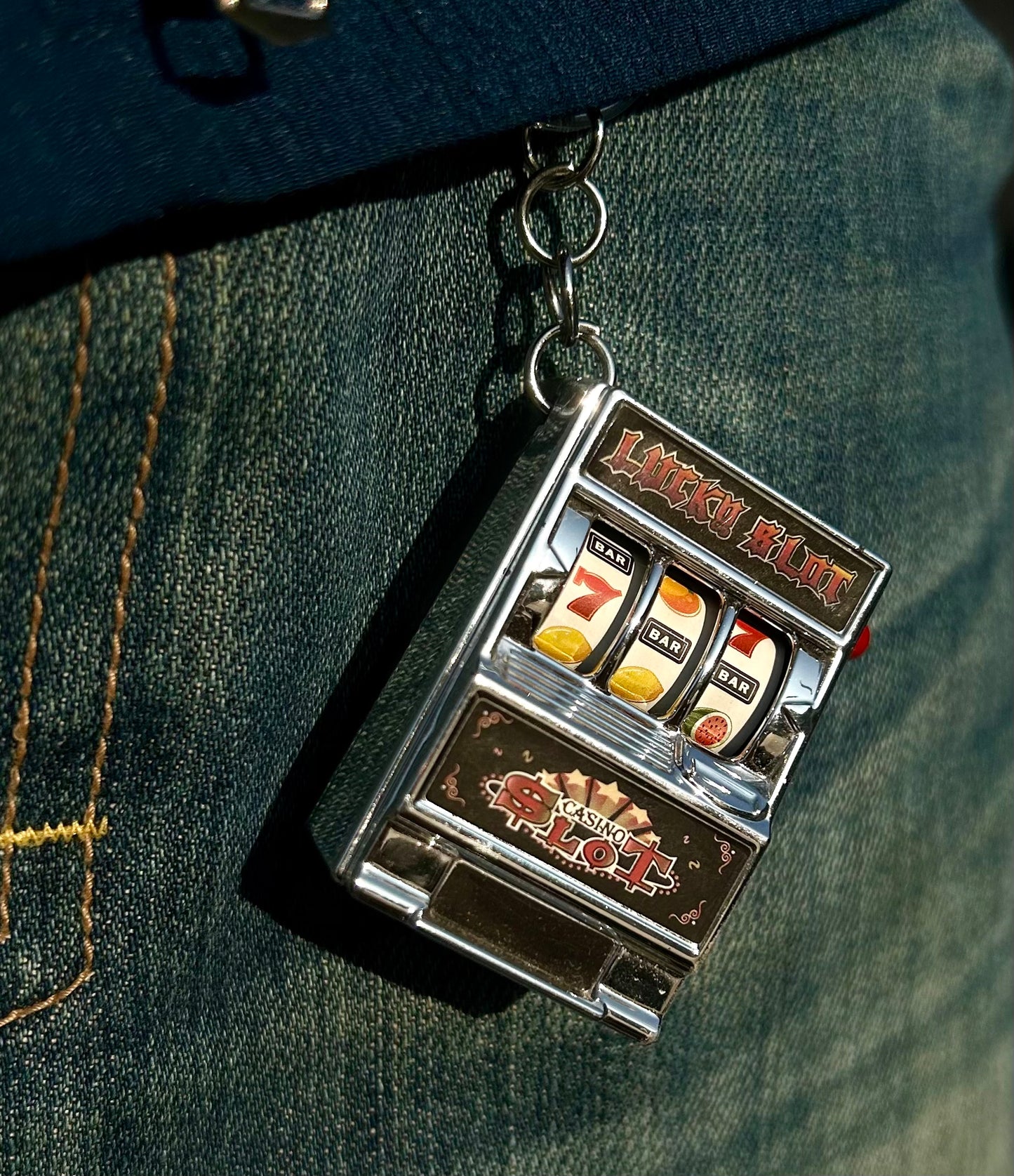 JACKPOT KEYCHAIN