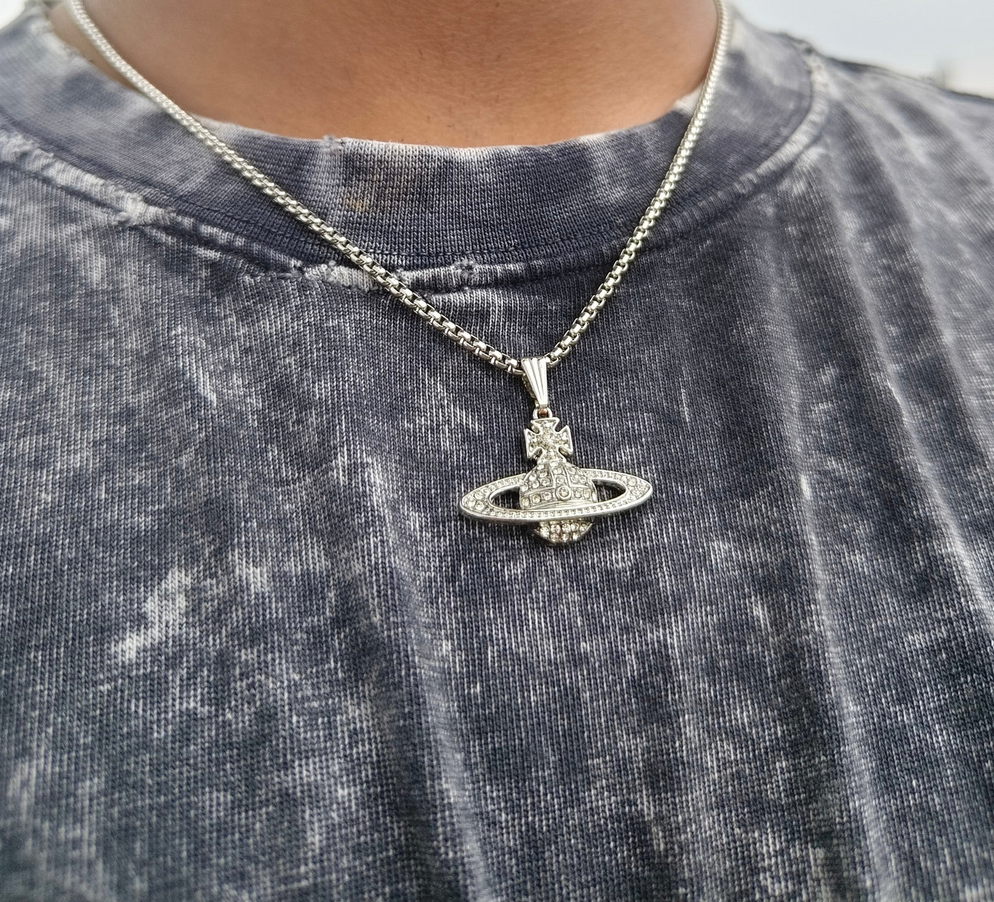 THE ORB NECKLACE